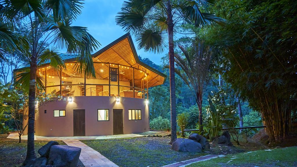 Manoas Bed & Breakfast Uvita Exterior photo